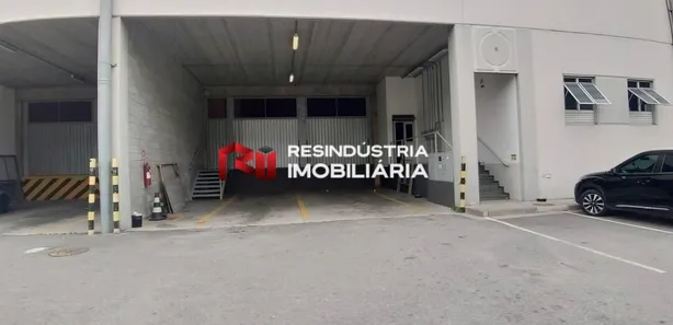 Galpão / Depósito / Armazém para alugar, 889m² no Santa Fé, Osasco