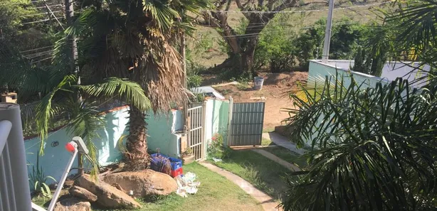 Fazenda / Sítio / Chácara com 3 Quartos à venda, 140m² no Chácara Recreio Floresta, Jaguariúna