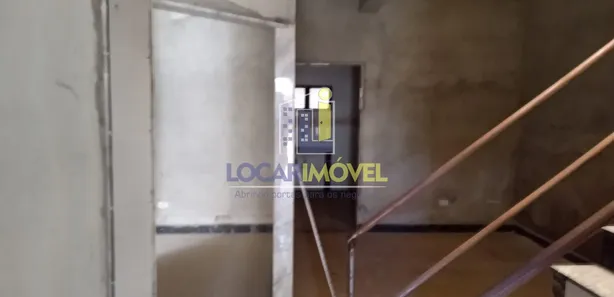 Sobrado com 3 Quartos à venda, 200m² no Candeias, Vitória da Conquista