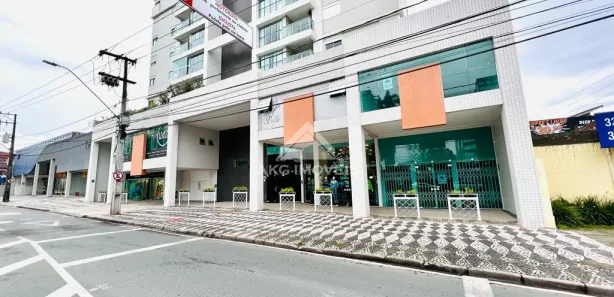 Loja / Salão / Ponto Comercial para alugar, 182m² no Vila Izabel, Curitiba