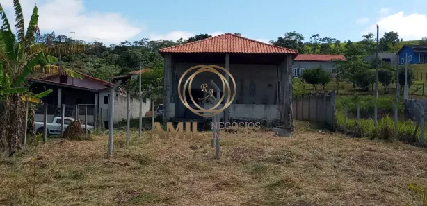 Fazenda / Sítio / Chácara com 3 Quartos à venda, 180m² no Chácara Marambaia, Caçapava