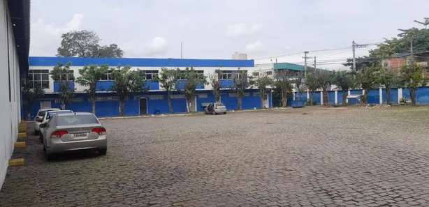Galpão / Depósito / Armazém para venda ou aluguel, 10000m² no Vila São Luís, Duque de Caxias