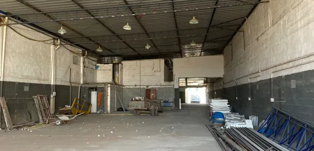 Galpão / Depósito / Armazém para alugar, 800m² no Visconde de Araújo, Macaé