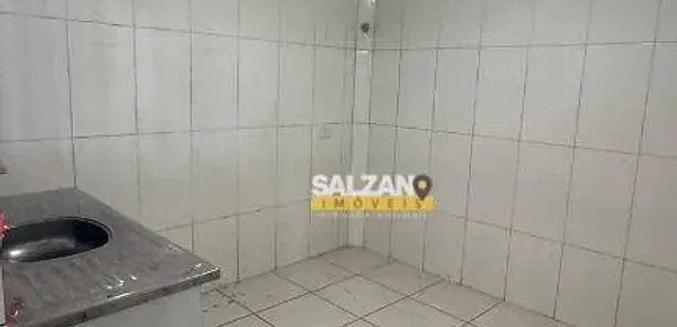 Galpão / Depósito / Armazém para alugar, 300m² no Jardim Continental III, Taubaté