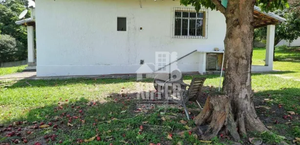 Fazenda / Sítio / Chácara com 3 Quartos à venda, 382m² no Condado de Maricá, Maricá