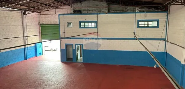 Galpão / Depósito / Armazém para alugar, 490m² no Aparecida, Bragança Paulista