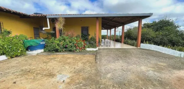 Fazenda / Sítio / Chácara com 4 Quartos à venda, 580m² no Luiz Gonzaga, Caruaru