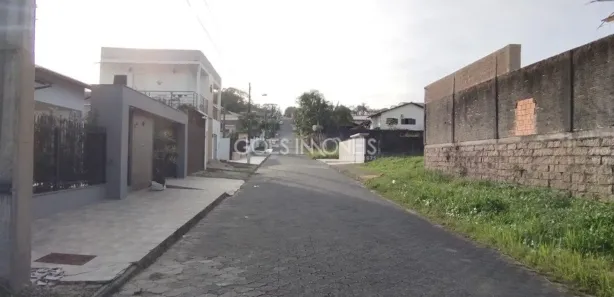 Casa com 3 Quartos para alugar, 48m² no Santo Antônio, Criciúma