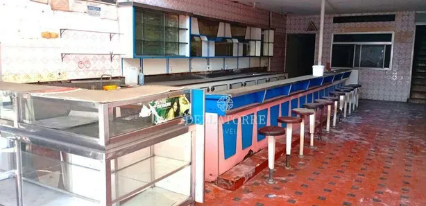 Loja / Salão / Ponto Comercial para venda ou aluguel, 145m² no Vale do Paraíso, Teresópolis