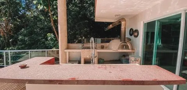 Casa de Condomínio com 4 Quartos para venda ou aluguel, 600m² no Toninhas, Ubatuba