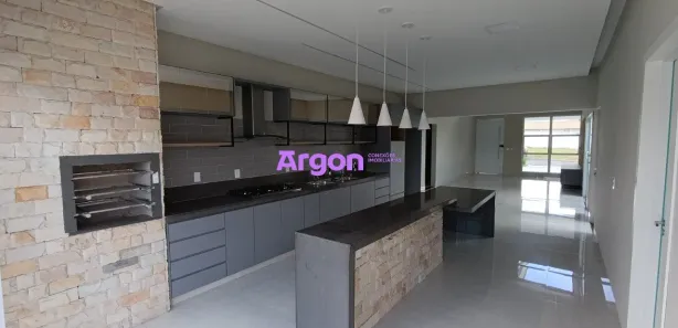 Casa com 4 Quartos à venda, 196m² no Residencial Condomínio Jardim Veneza, Senador Canedo