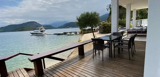 Casa de Condomínio com 10 Quartos para venda ou aluguel, 1720m² no Centro, Angra dos Reis