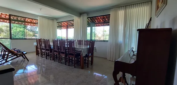 Fazenda / Sítio / Chácara com 4 Quartos à venda, 1000m² no Jaboticatubas, Jaboticatubas