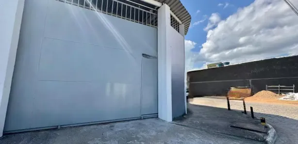 Galpão / Depósito / Armazém com 3 Quartos para alugar, 300m² no Botafogo, Macaé