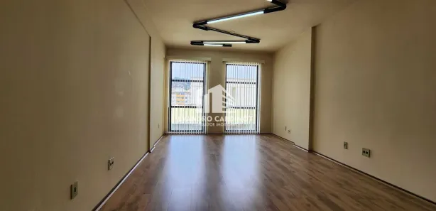 Loja / Salão / Ponto Comercial com 1 Quarto à venda, 40m² no Centro, Nova Friburgo