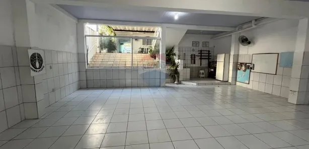 Casa Comercial com 3 Quartos para alugar, 196m² no Parque Monte Líbano, Mogi das Cruzes