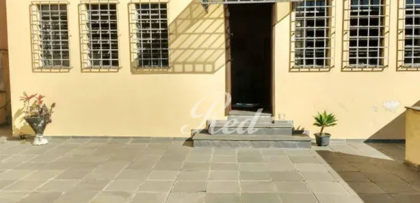 Casa Comercial com 4 Quartos para alugar, 244m² no Centro, Poá