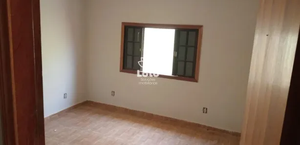 Casa Comercial com 2 Quartos para alugar, 92m² no Vila Mogilar, Mogi das Cruzes