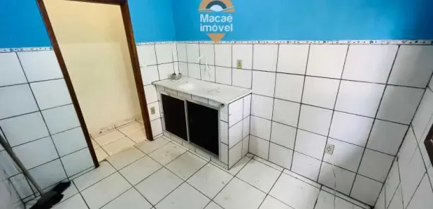 Galpão / Depósito / Armazém para alugar, 450m² no Novo Cavaleiro, Macaé