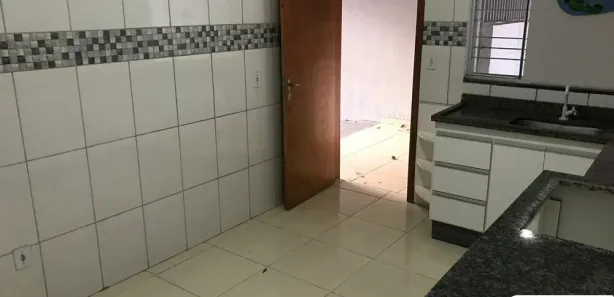 Casa com 2 Quartos para alugar, 106m² no Jardim Ipanema, Trindade