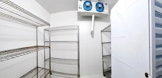 Loja / Salão / Ponto Comercial à venda, 750m² no Jabotiana, Aracaju