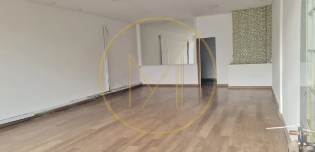 Conjunto Comercial / Sala para alugar, 83m² no Zona 03, Maringá