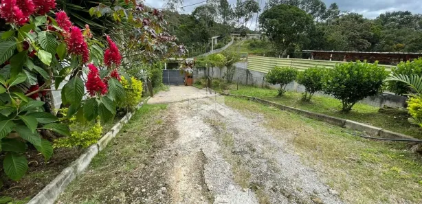 Fazenda / Sítio / Chácara com 3 Quartos à venda, 130m² no Arujá Country Club, Arujá