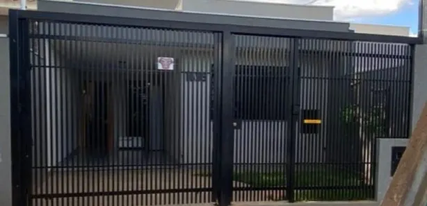 Casa com 2 Quartos para alugar, 110m² no Jardim Universo, Maringá