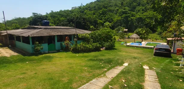 Fazenda / Sítio / Chácara com 4 Quartos à venda, 30000m² no Campo Alegre, Nova Iguaçu