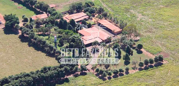 Fazenda / Sítio / Chácara à venda, 48400000m² no Centro, Formosa