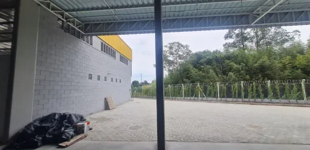 Galpão / Depósito / Armazém para alugar, 2000m² no Parque Piratininga, Itaquaquecetuba