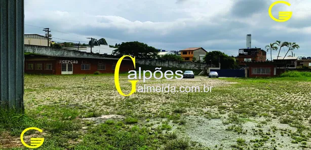 Galpão / Depósito / Armazém à venda, 700m² no Chácara do Solar I (Fazendinha), Santana de Parnaíba