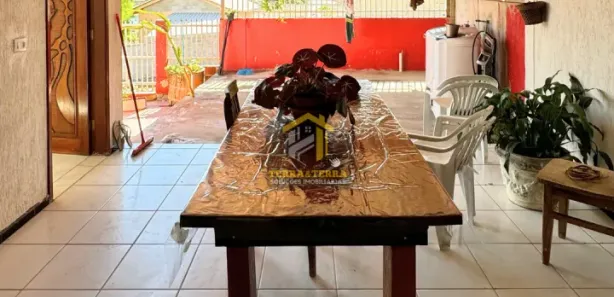 Casa com 6 Quartos para alugar, 10m² no Vila Arcina, Telêmaco Borba