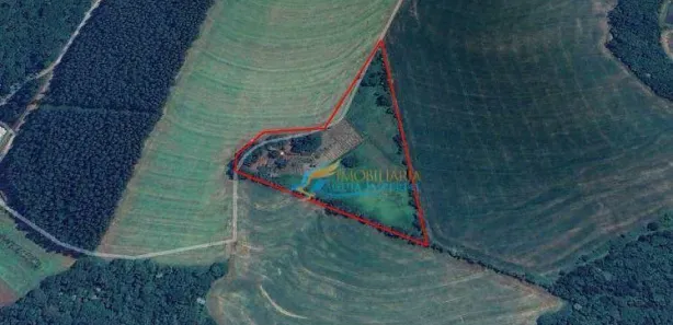 Fazenda / Sítio / Chácara com 3 Quartos à venda, 190m² no Centralito, Cascavel