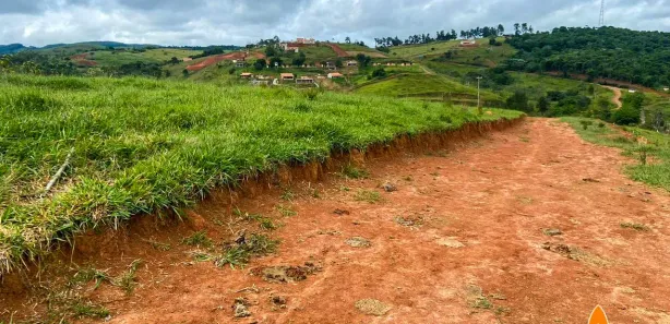 Terreno / Lote / Condomínio com 1 Quarto à venda, 600m² no Centro, Igaratá