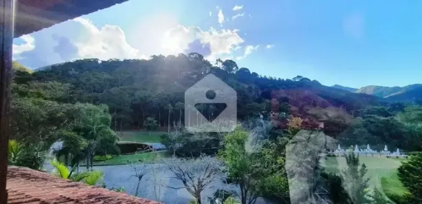 Flat com 1 Quarto à venda, 45m² no Araras, Petrópolis