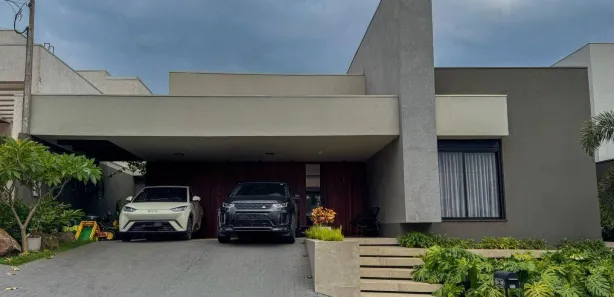 Casa de Condomínio com 3 Quartos à venda, 257m² no Chácaras Aeroporto, Maringá