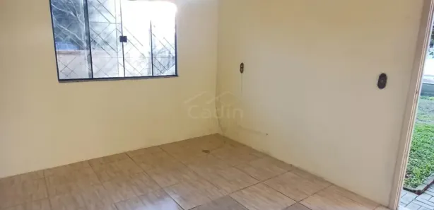 Casa com 2 Quartos para alugar, 55m² no Centro, Navegantes
