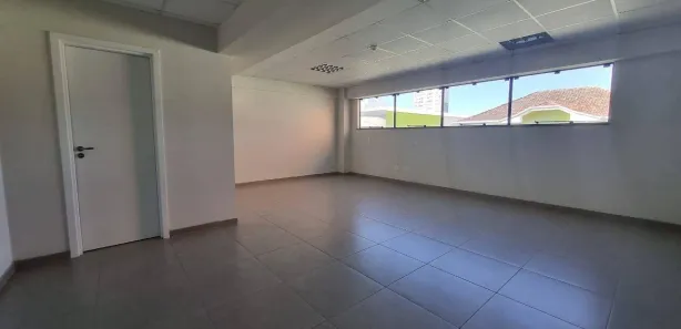 Conjunto Comercial / Sala para alugar, 42m² no Centro, Ponta Grossa