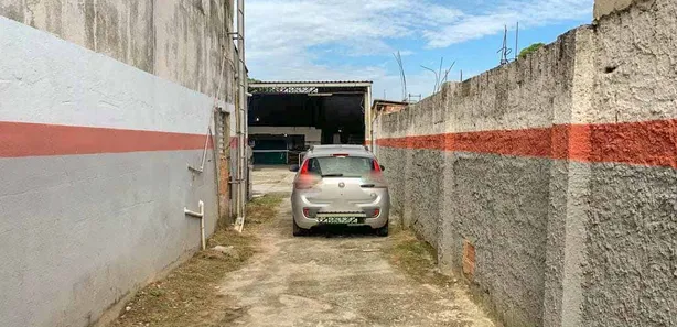 Loja / Salão / Ponto Comercial à venda, 459m² no Piabetá (Inhomirim), Magé