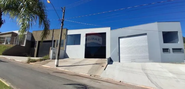 Galpão / Depósito / Armazém para alugar, 205m² no Condomínio Villa Verde Bragança, Bragança Paulista