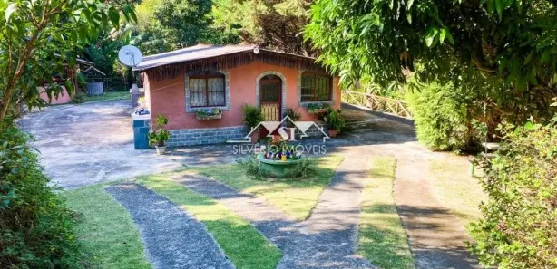 Fazenda / Sítio / Chácara com 3 Quartos à venda, 120m² no Araras, Petrópolis
