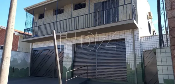 Conjunto Comercial / Sala com 3 Quartos à venda, 247m² no Centro, Araraquara