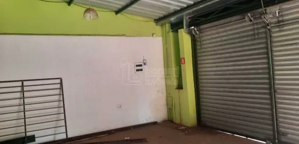 Loja / Salão / Ponto Comercial à venda, 200m² no Doutor Tancredo de Almeida Neves, Araraquara