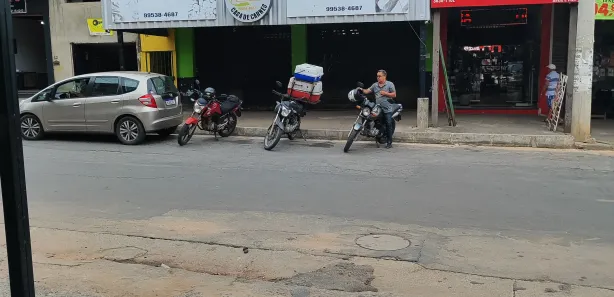 Galpão / Depósito / Armazém à venda, 390m² no Menezes (Justinópolis), Ribeirão das Neves