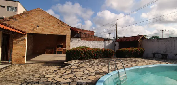 Sobrado com 5 Quartos à venda, 315m² no Jacumã, Conde