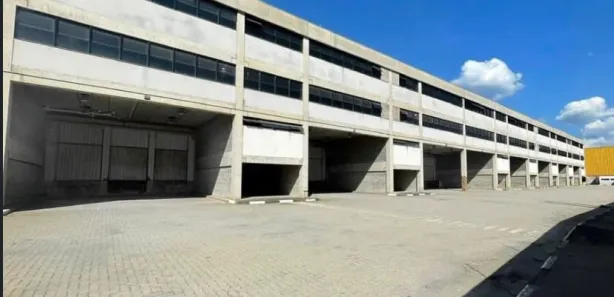 Galpão / Depósito / Armazém para venda ou aluguel, 10000m² no Dona Catarina, São Roque