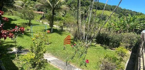 Fazenda / Sítio / Chácara com 5 Quartos à venda, 1000m² no Centro, Cachoeiras de Macacu