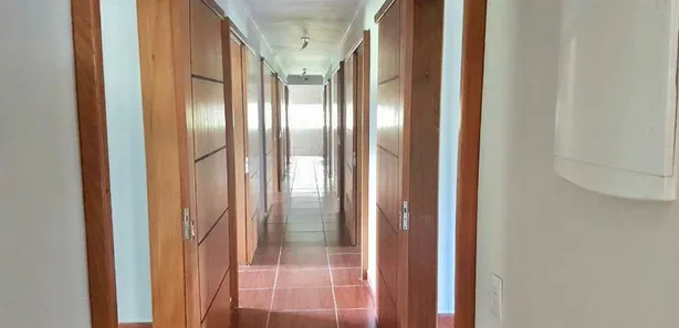 Fazenda / Sítio / Chácara com 8 Quartos para venda ou aluguel, 1000m² no , Cabreúva