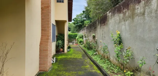 Fazenda / Sítio / Chácara com 3 Quartos à venda, 219m² no Vila Velha, Caçapava